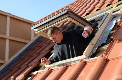 Pose de fenêtres de toit Velux à Senargent-Mignafans